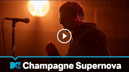 Champagne Supernova (MTV Unplugged Live at Hull City Hall)