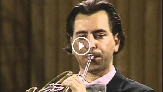 Siegfried call (Siegfriedruf) / Sanders - horn solo. Live in Bayreuth, 1996