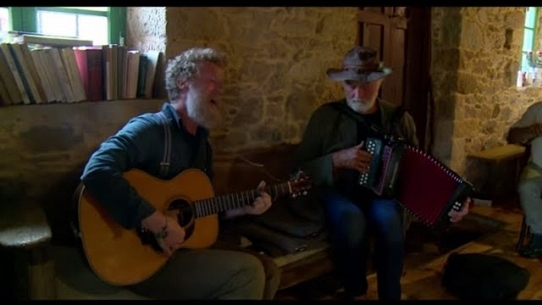 Glen Hansard - "Leave A Light" (from 'The Camino Voyage' Documentary)