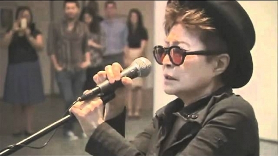 Yoko Ono Screaming at Art Show! (Original)