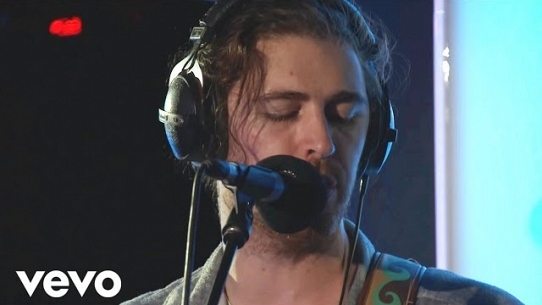 Lay Me Down (BBC Live Lounge / 2015)