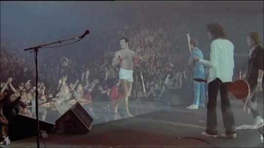 Queen God Save The Queen (Live Rock Montreal HD)